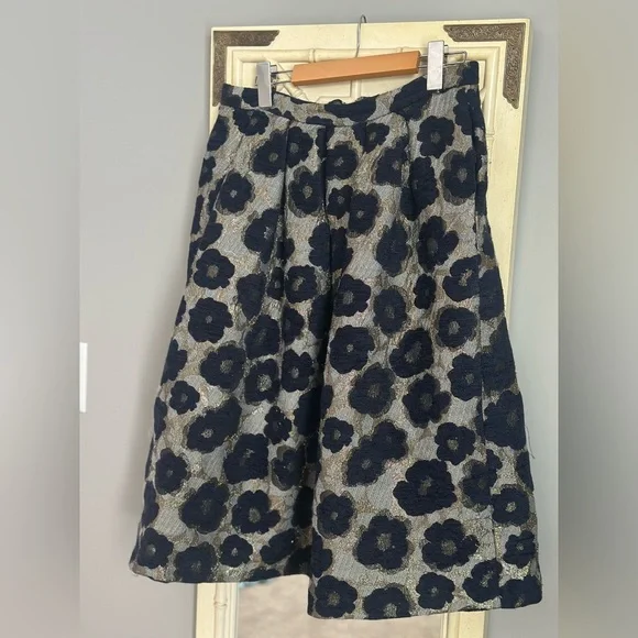 Anthropologie Dress Gallery Floral Brocade Navy and Gold Skirt Size medium EUC - Picture 2 of 12